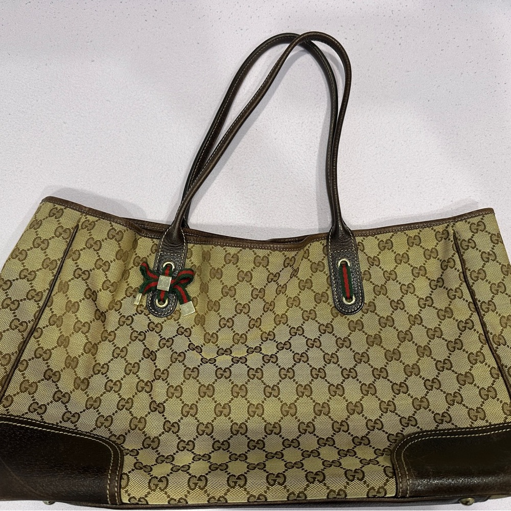 *SOLD* Gucci brown Princy tote